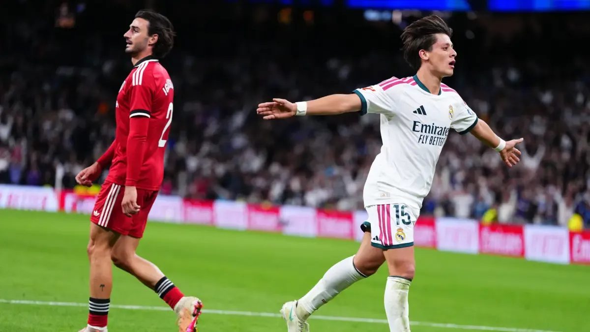 Foto Arda Güler Lolos dari Kartu Merah, Kemenangan 4-1 Real Madrid atas Sevilla Memicu Polemik